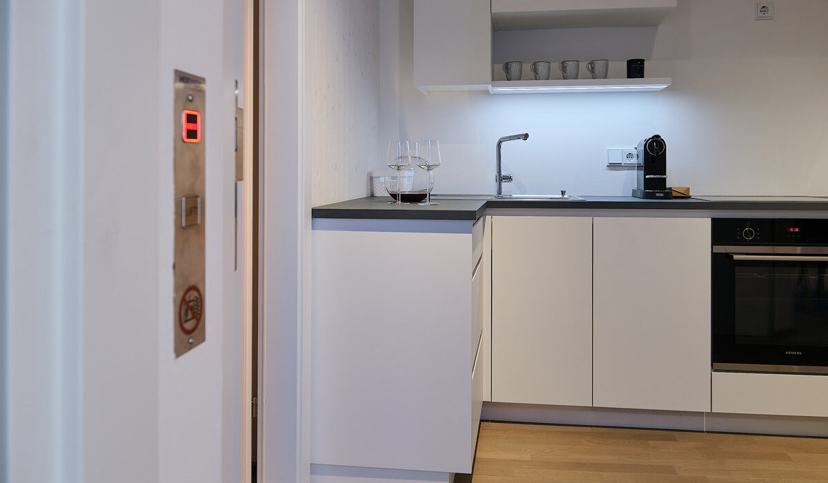 2024-02-20 Haus5 - 106