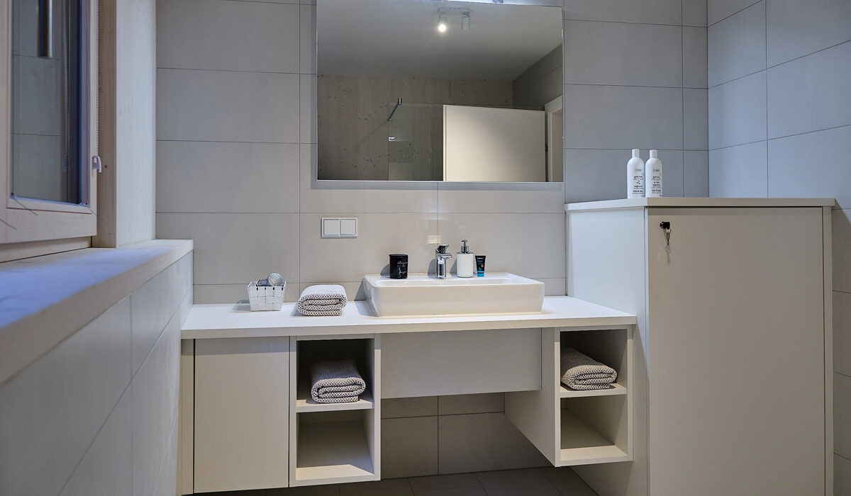 2024-02-20 Haus5 - 163